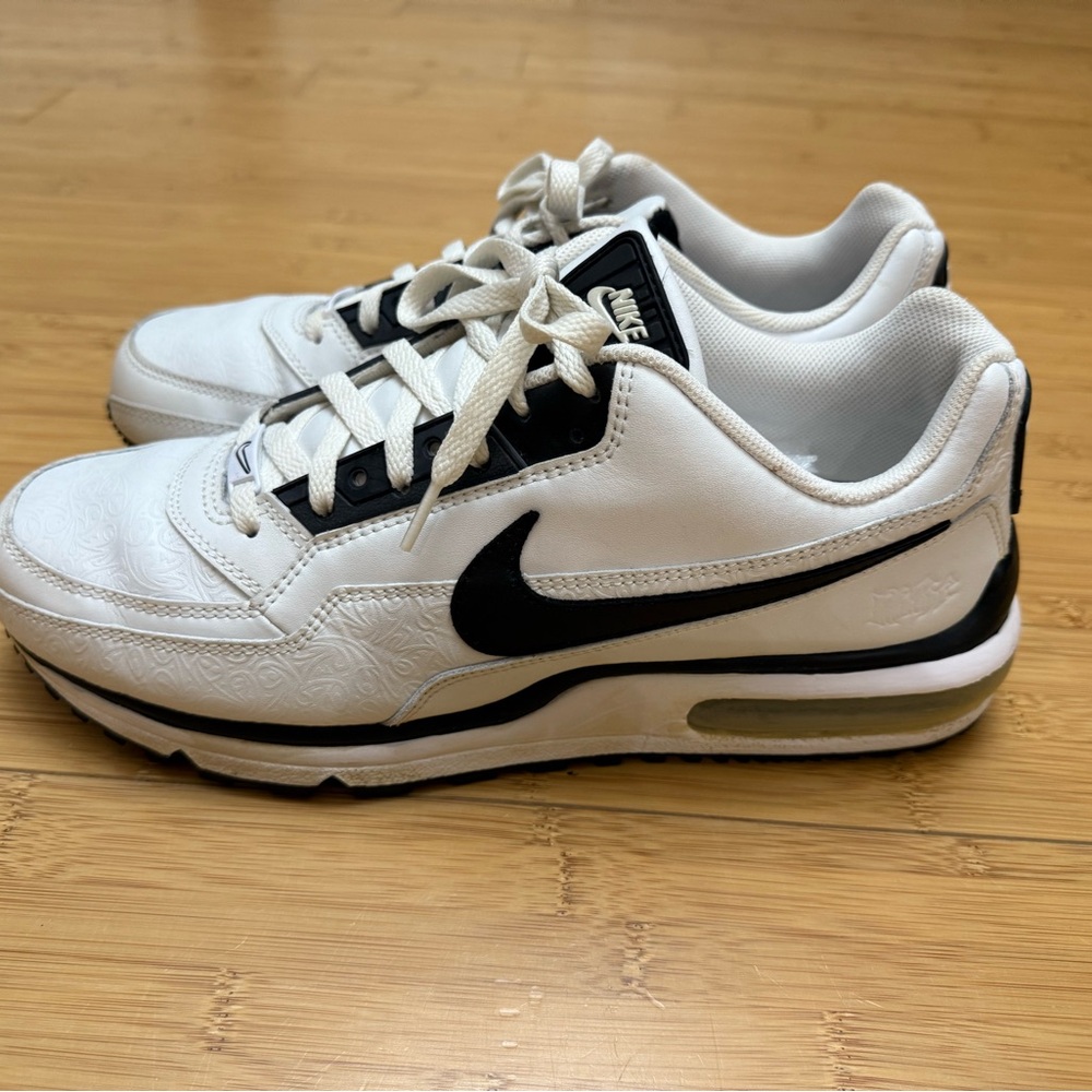 Nike Air Max LTD men”s sneakers- shoes Swoosh embossed pattern. leather